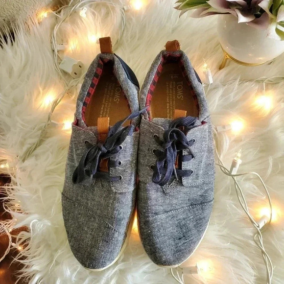 Toms Sneaker Shoes - Picture 3 of 5